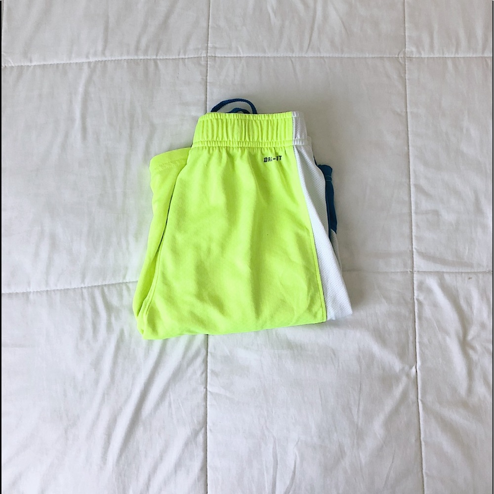 boys nike basketball shorts